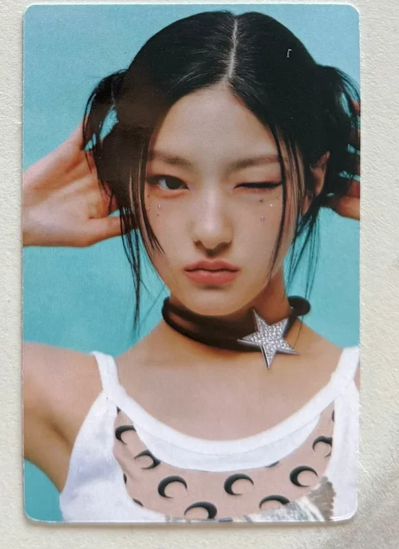KISS OF LIFE HANEUL KISS ROAD TRADING CARD