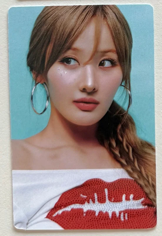 KISS OF LIFE BELLE KISS ROAD TRADING CARD