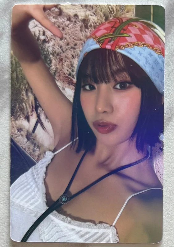 KISS OF LIFE NATTY KISS ROAD TRADING CARD EUROPE TOUR