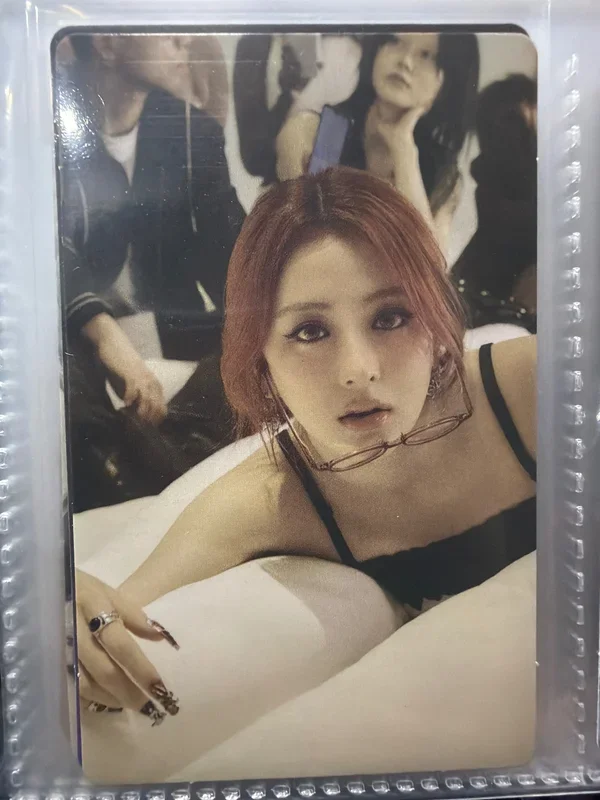 Huh Yunjin CRAZY Mini Photo Card