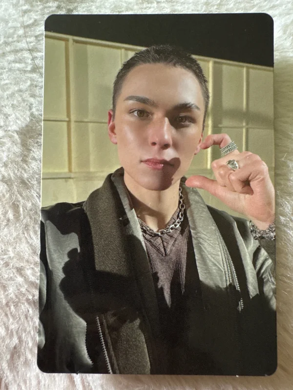 HAPPY BURSTDAY NEW ESCAPE Ver.
