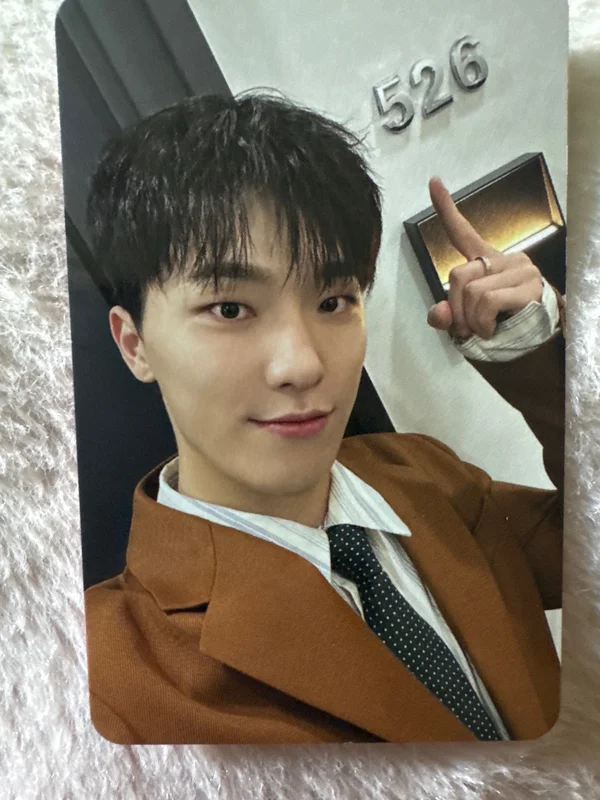 SPILL THE FEELS CARAT Ver.