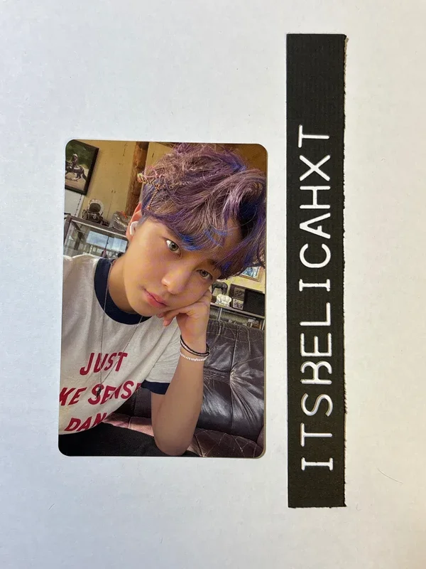 First Howling : WE LIMITED EDITION A