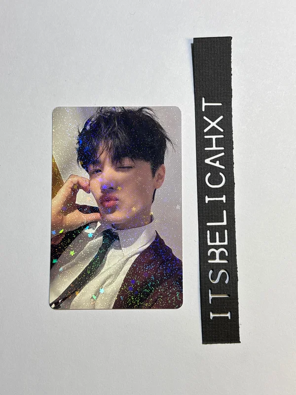 First Howling : WE WEVERSE JAPAN