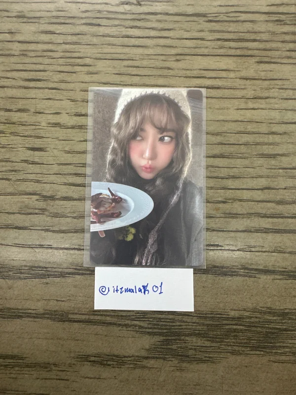 LESSERAFIM | SAKURA Hot weverse pob