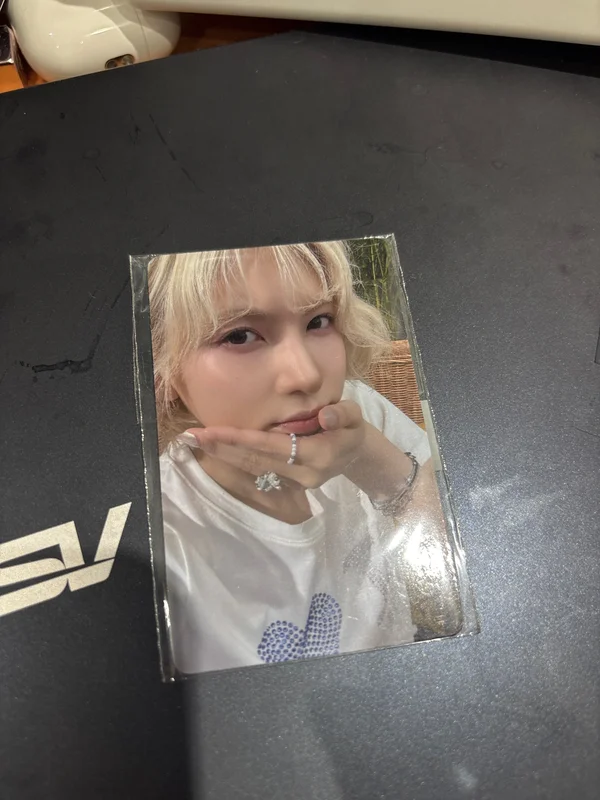 NMIXX 1ST FAN MEETING 'NSWER VACATION' REWARD