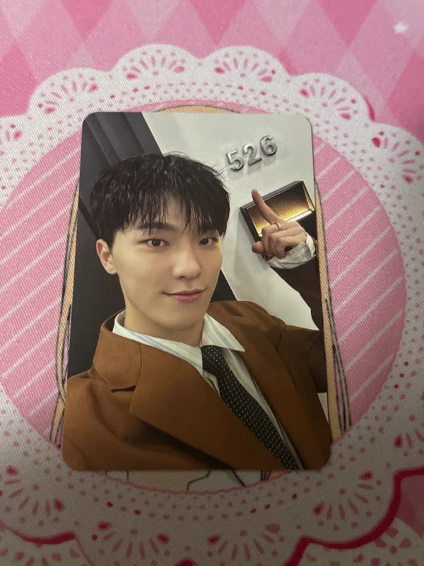 SPILL THE FEELS CARAT Ver.