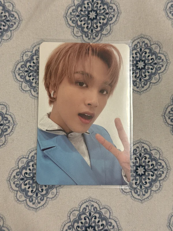 Universe Photo Book Ver.