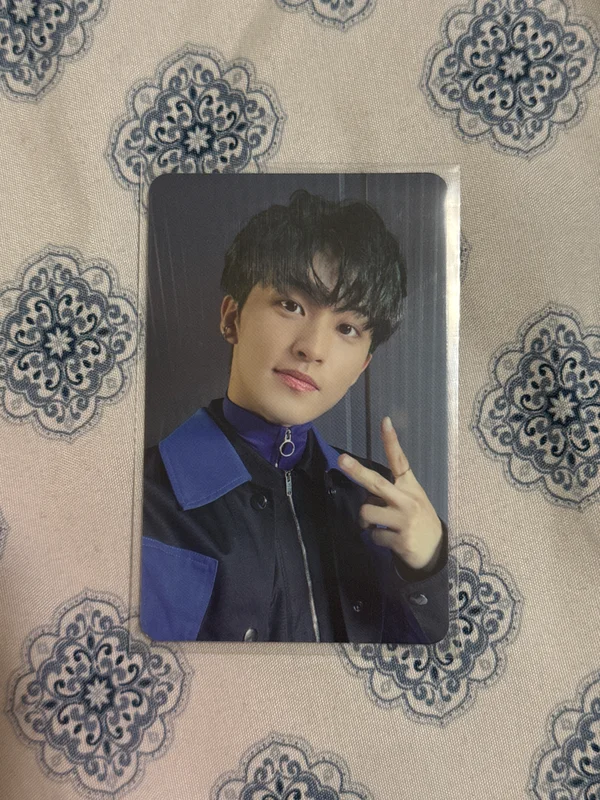 Universe Photo Book Ver.