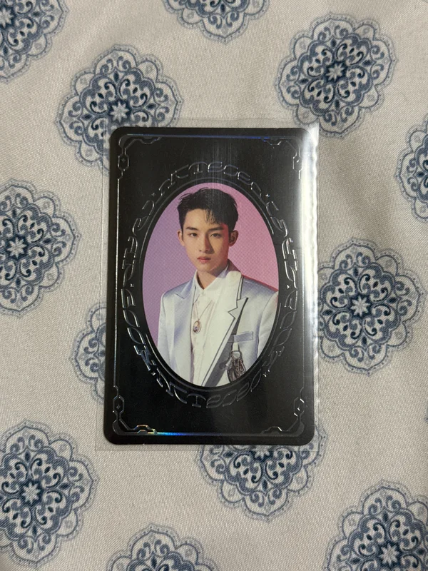 RESONANCE Pt.1 YEARBOOK CARD