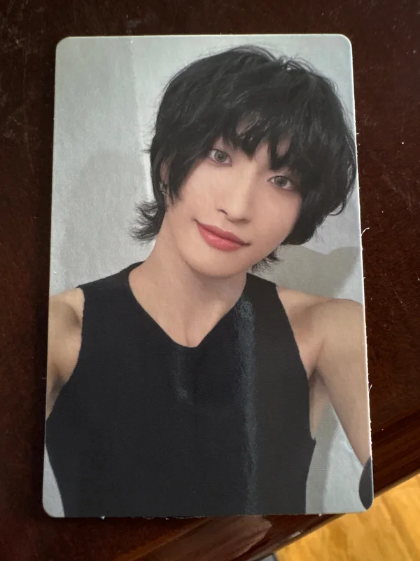 GOLDEN HOUR : Part.1 hello82