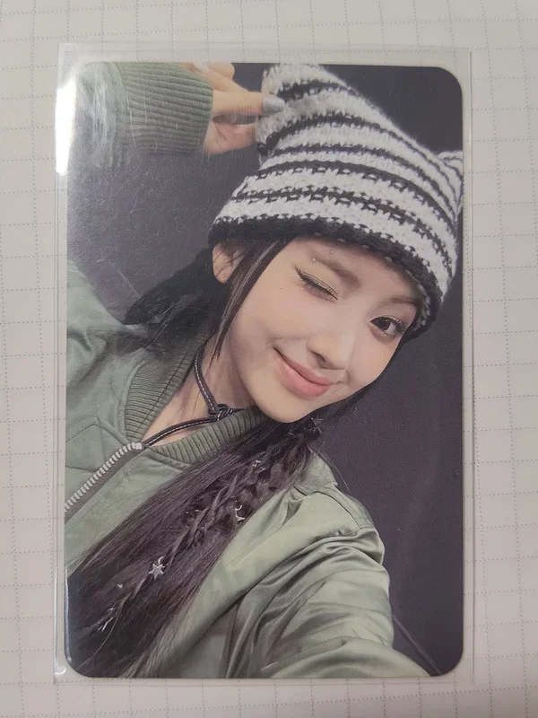 Pocamarket, NMIXX JIWOO Fe3O4: BREAK Limited Ver. K-pop Photocard