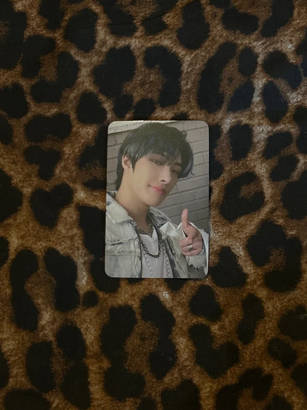 THE WORLD EP.1 : MOVEMENT APPLEMUSIC