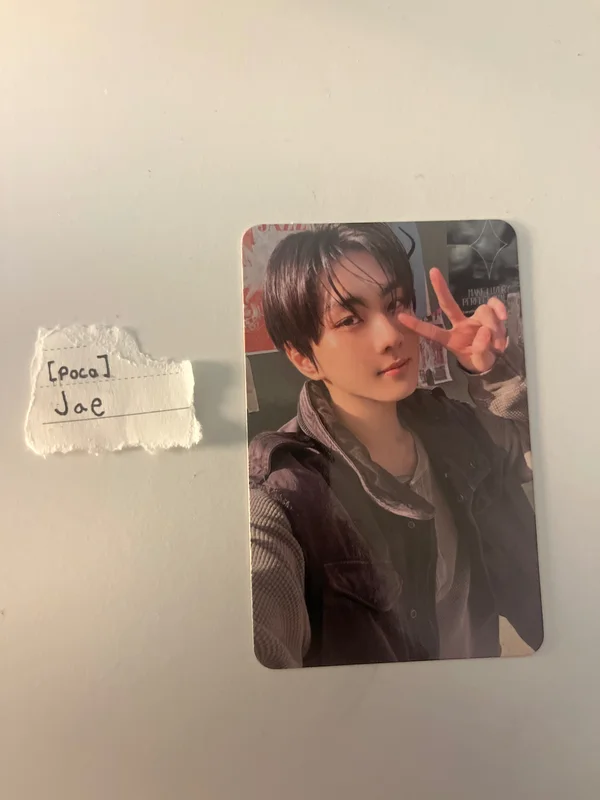ROMANCE : UNTOLD KPOP MERCH