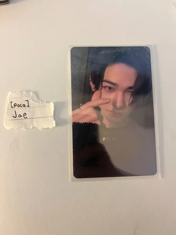 ROMANCE : UNTOLD YouTube Shopping Tag