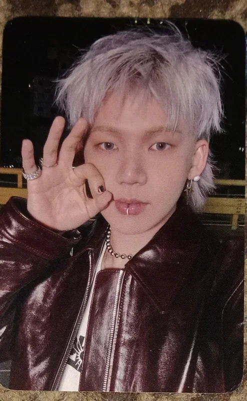 Choi Hyunsuk LOVE PULSE Buffz