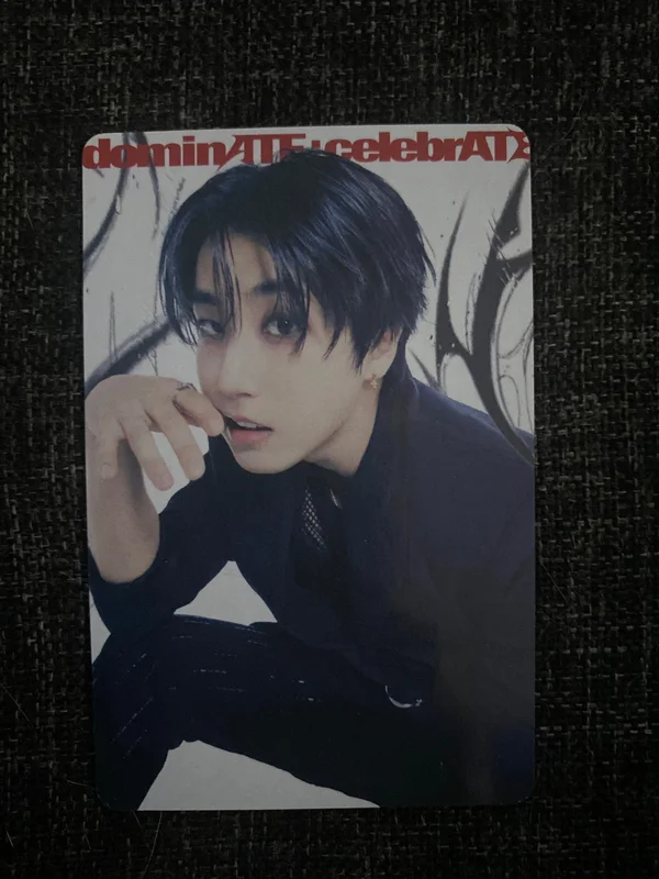 Stray Kids World Tour dominATE : celebrATE SuperStarJYPNATION