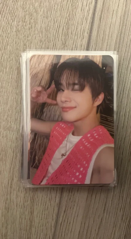 2 Baddies Photobook Ver. 2 Baddies Ver.