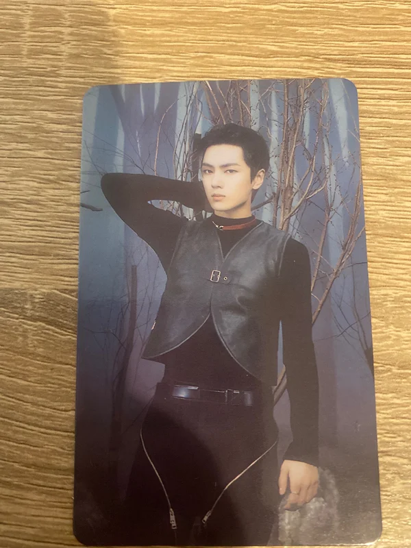 ENHYPEN WORLD TOUR WALK THE LINE Trading Card