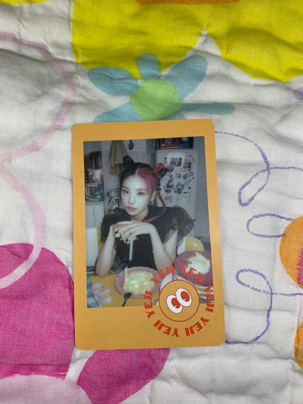 CRAZY IN LOVE US Version YEJI