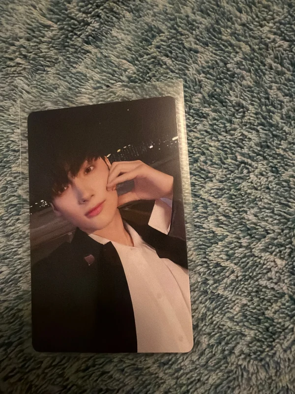 The Star Chapter: SANCTUARY Weverse Albums ver.