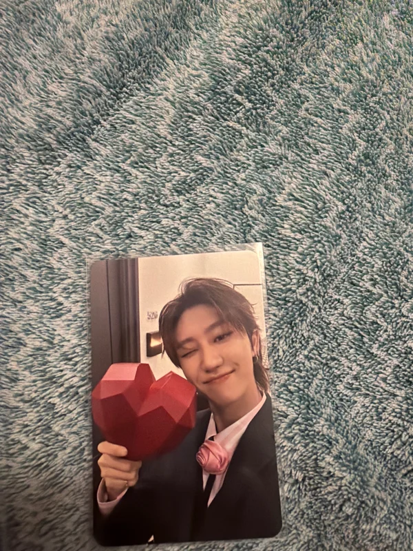 SPILL THE FEELS CARAT Ver.
