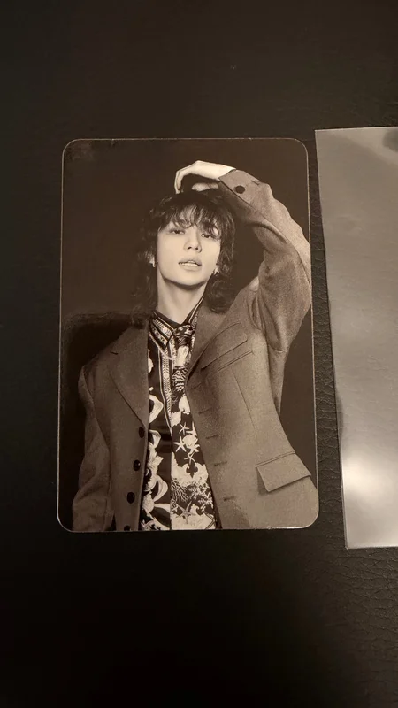 StrayKids ヒョンジン シーグリ ポラ Pocamarket, Stray Kids HYUNJIN 合 (HOP) ACCORDION VER. K-pop Photocard