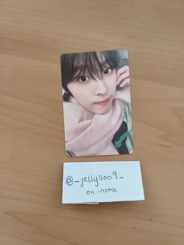 2024 PINK CHRISTMAS PHOTO CARD RANDOM PACK