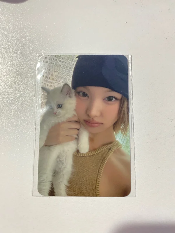 Yes, I am Nayeon. JYP SHOP