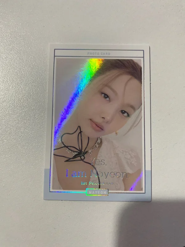 Yes, I am Nayeon. Sky ver.