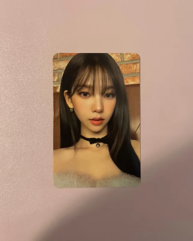 2022 PINK CHRISTMAS PHOTO CARD RANDOM PACK