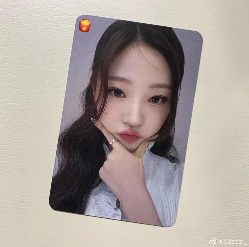 Hearts2Hearts Stella 'FOCUS MAKESTAR' Photocard | Sold by