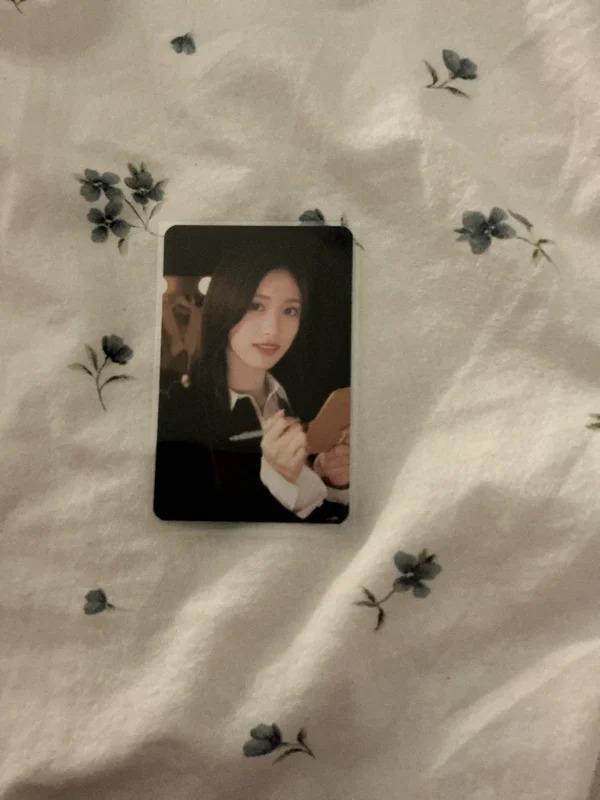 2024 IVE 2nd FANMEETING [MAGAZINE IVE] RANDOM PHOTOCARD PACK
