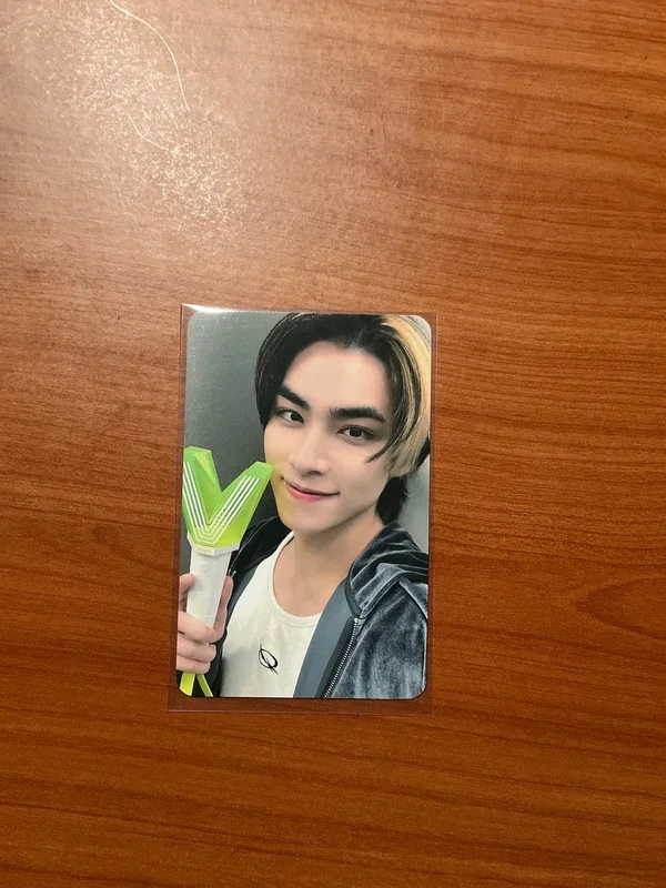 OFFICIAL FANLIGHT