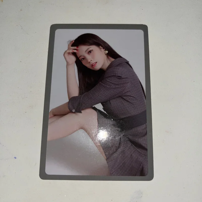 Dahyun Eyes wide open Pre-Order