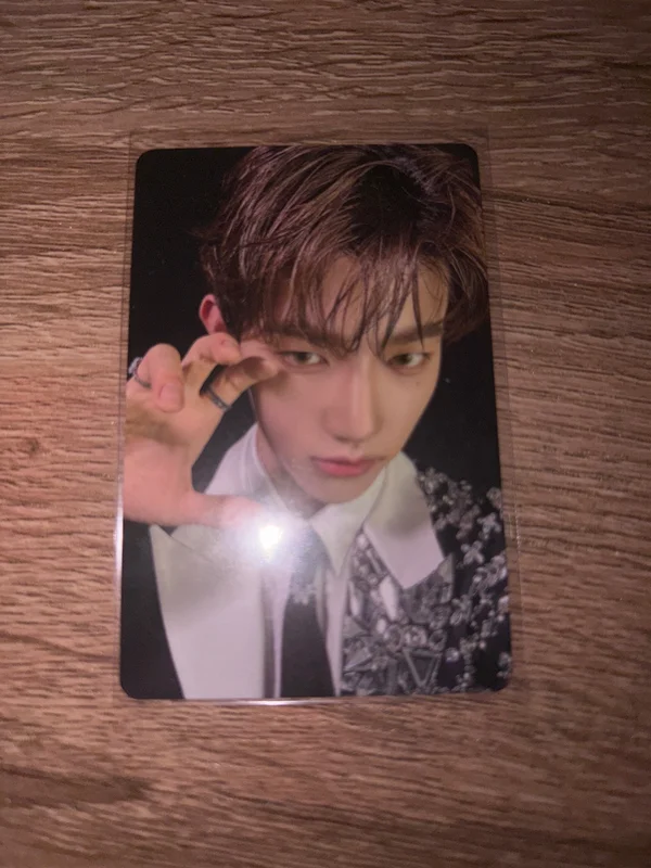 2024 ZEROBASEONE THE FIRST TOUR TIMELESS WORLD IN SEOUL TRADING CARD A VER.