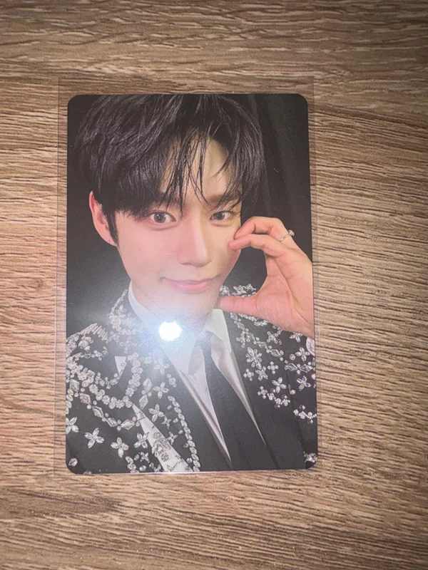 2024 ZEROBASEONE THE FIRST TOUR TIMELESS WORLD IN SEOUL TRADING CARD A VER.