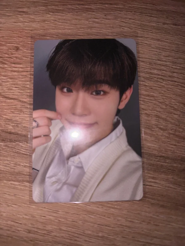 2024 ZEROBASEONE THE FIRST TOUR TIMELESS WORLD IN SEOUL TRADING CARD B VER.