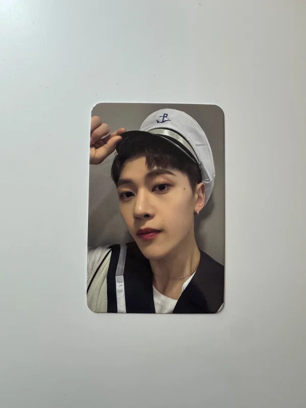You had me at HELLO APPLEMUSIC LUCKY DRAW