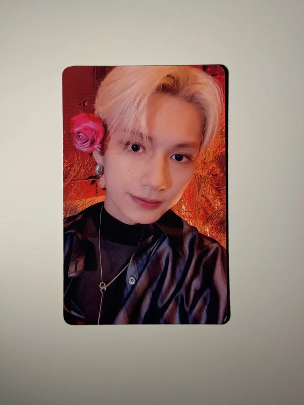 SEVENTEEN 2023 SEASON'S GREETINGS