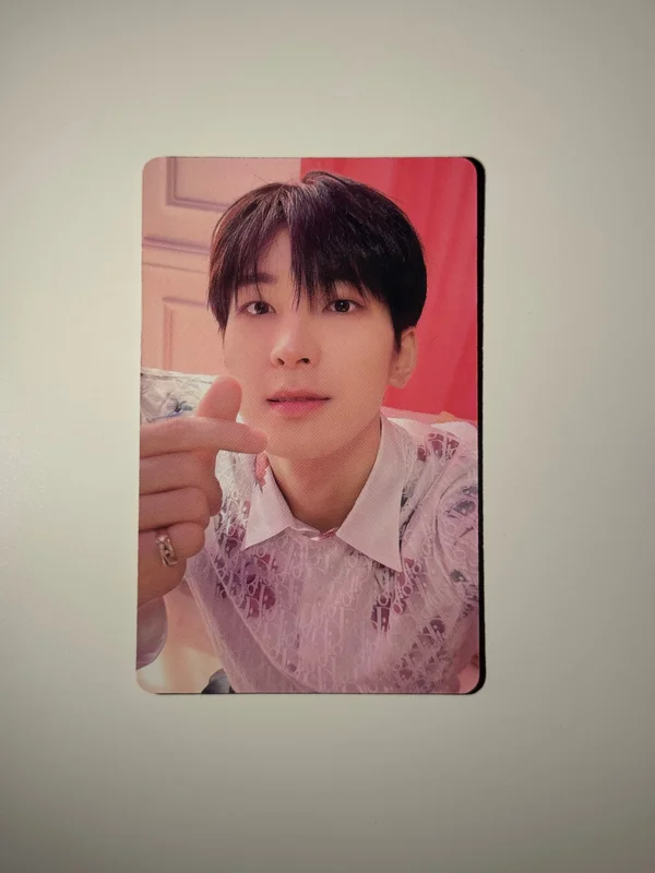 SEVENTEEN 2023 SEASON'S GREETINGS