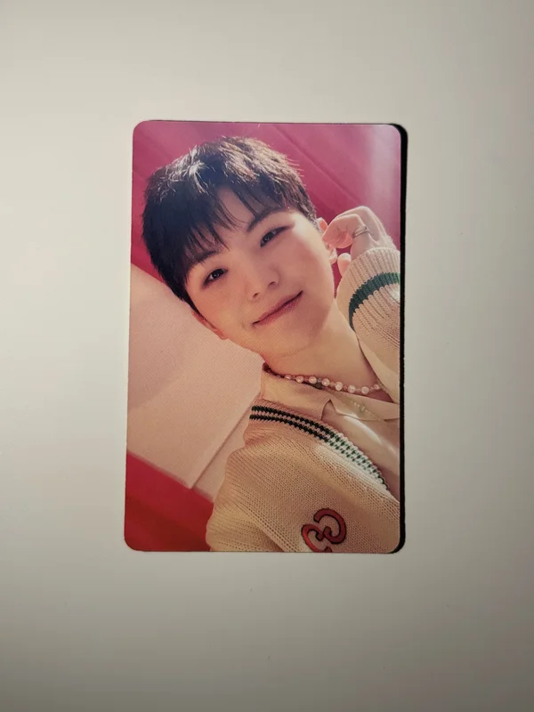 SEVENTEEN 2023 SEASON'S GREETINGS
