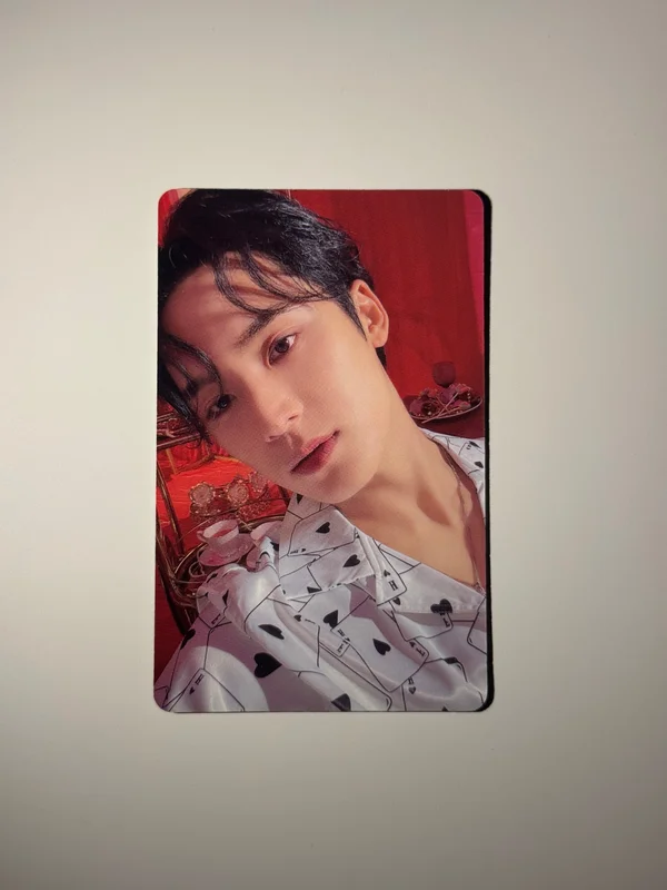 SEVENTEEN 2023 SEASON'S GREETINGS