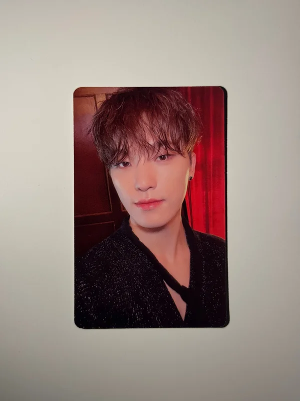SEVENTEEN 2023 SEASON'S GREETINGS