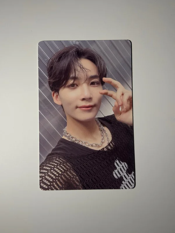 2022 SVT PHOTOBOOK THE NAME;17