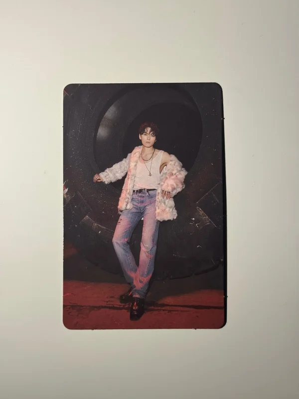 Black Eye Trading Card Set