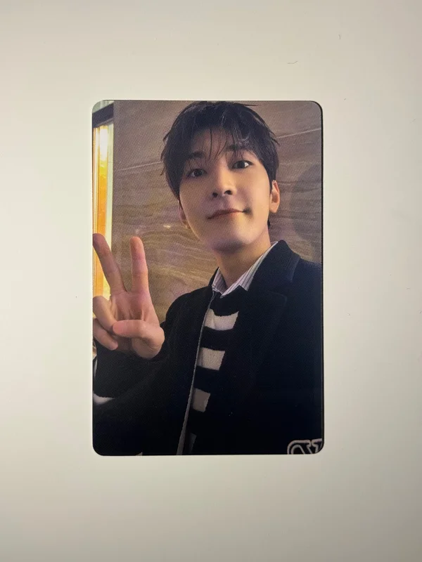 DICON ISSUE N17 : WONWOO B-type