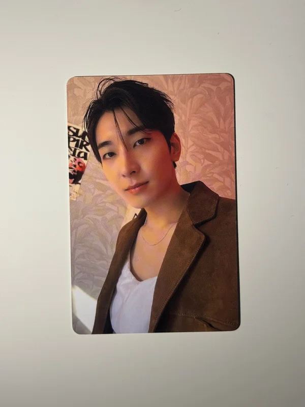 DICON ISSUE N17 : WONWOO B-type