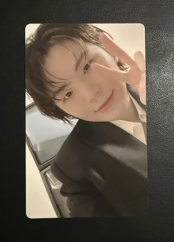 17 IS RIGHT HERE WEVERSE