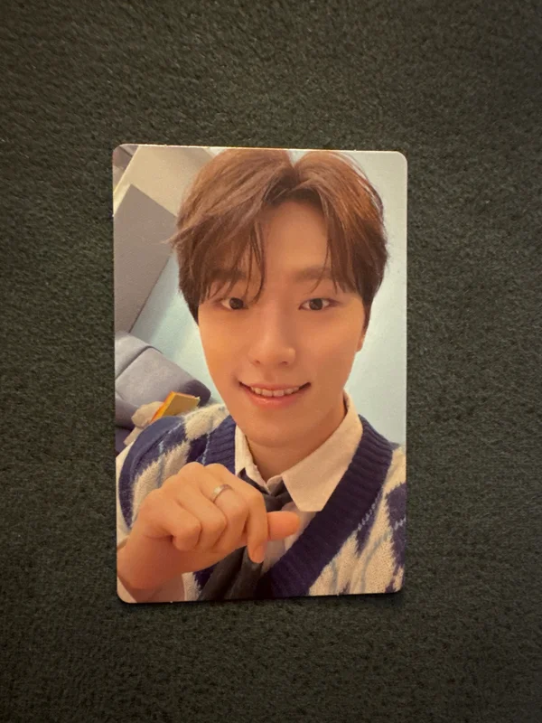 Pocamarket, Seventeen DINO FML Faded Mono Life Ver. K-pop Photocard